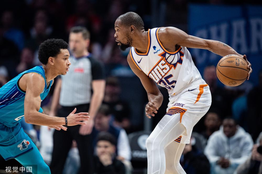 在足球比赛 在足球比赛